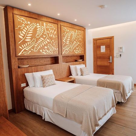 Hotel Acacia 阿约拉港 外观 照片