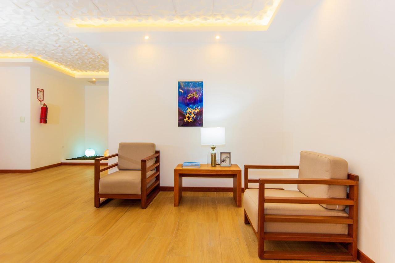 Hotel Acacia 阿约拉港 外观 照片